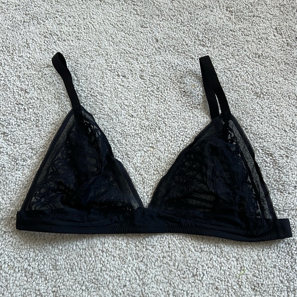 Black lace bralette